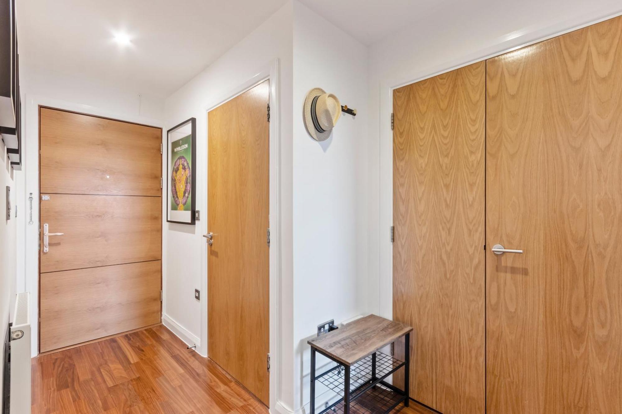 Modern 1 Bed Wimbledon Pad * Londres